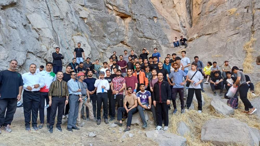 رشته صخره‌نوردی و زیپ‌لاین در دانشگاه رازی افتتاح شد