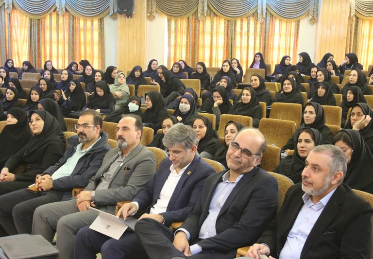 نشست هیأت‌رئیسه دانشگاه رازی با بانوان فرهیخته دانشگاه برگزار شد