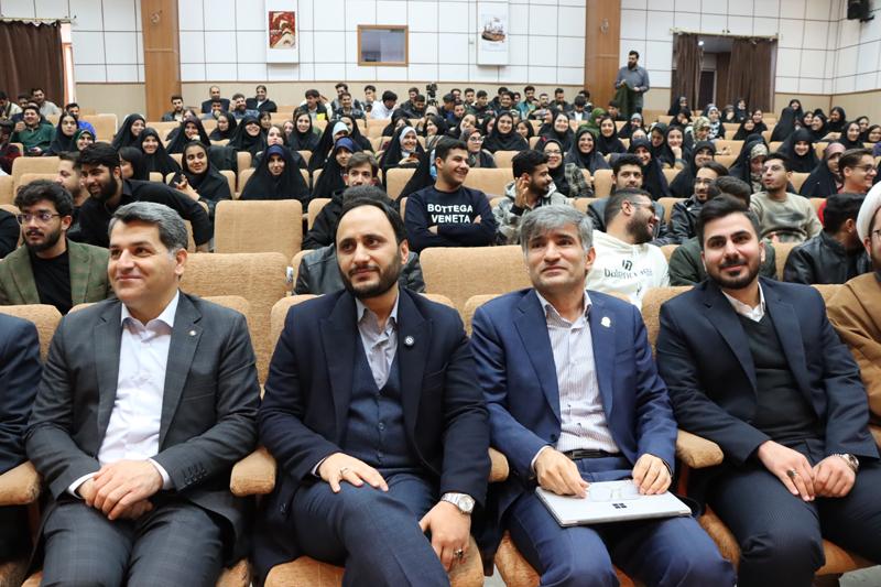 آیین بزرگداشت روز دانشجو در دانشگاه رازی برگزار شد