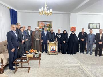 دیدار مسئولان دانشگاه رازی با خانواده‌های معظم دو شهید والامقام جنگ رمضان